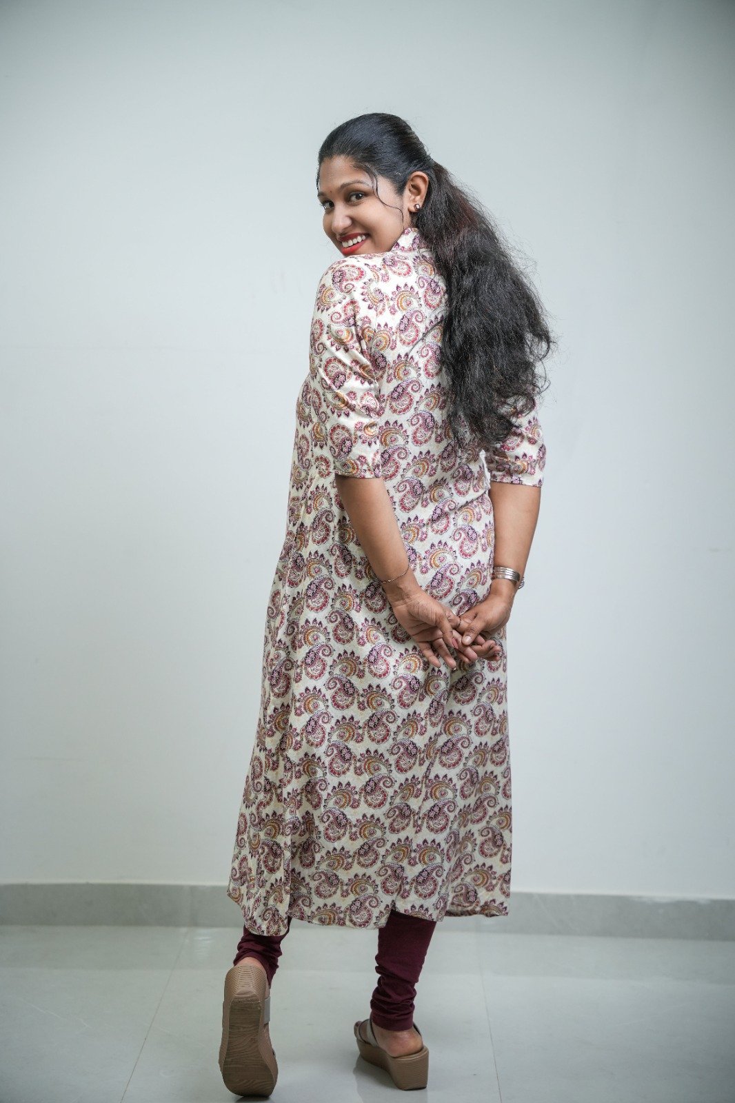 Off-White &amp; Maroon Paisley Print Rayon A-Line Kurti