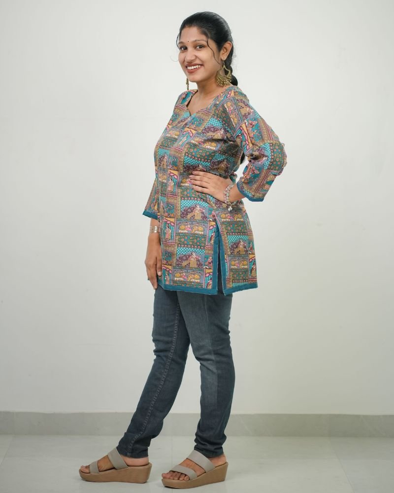 Women Ethnic Printed Poly Cotton Short Kurti
