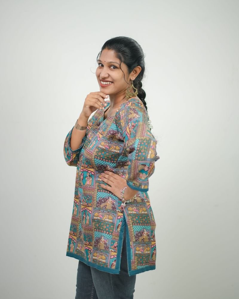 Women Ethnic Printed Poly Cotton Short Kurti