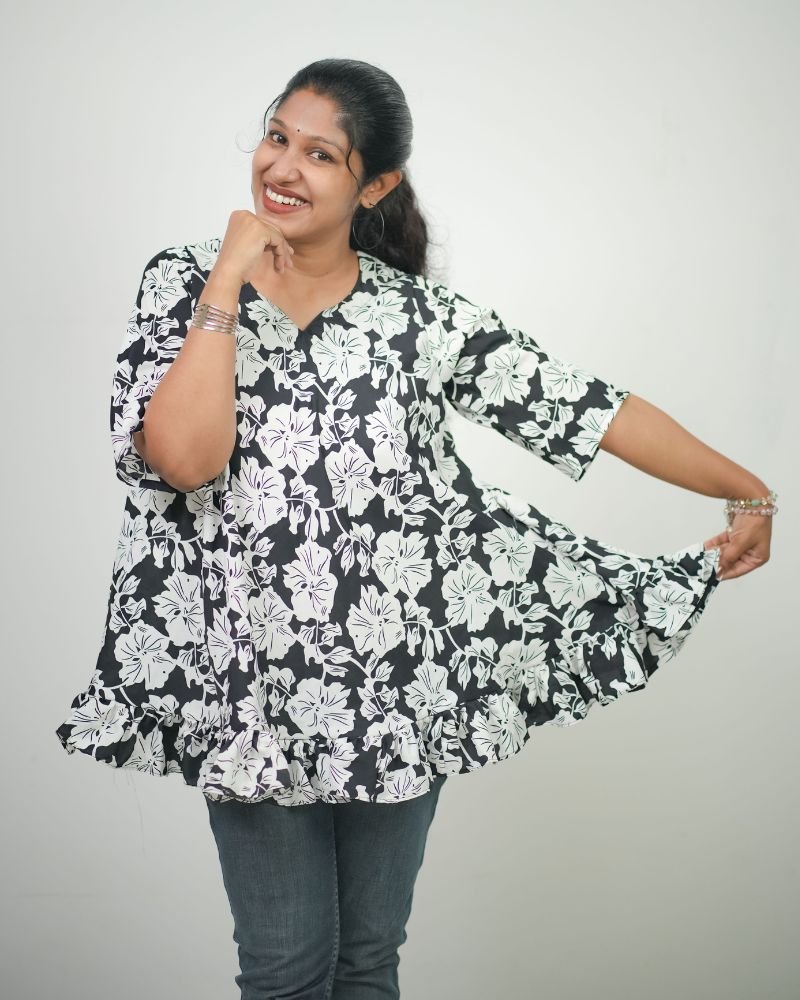 Women Floral Printed Crepe Umbrella Model Short Kurti (Black &amp; White)